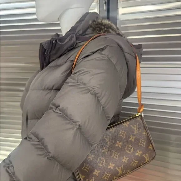 Louis Vuitton Brown Monogram Pochette Accessories Women's Bag - Picture 14 of 14